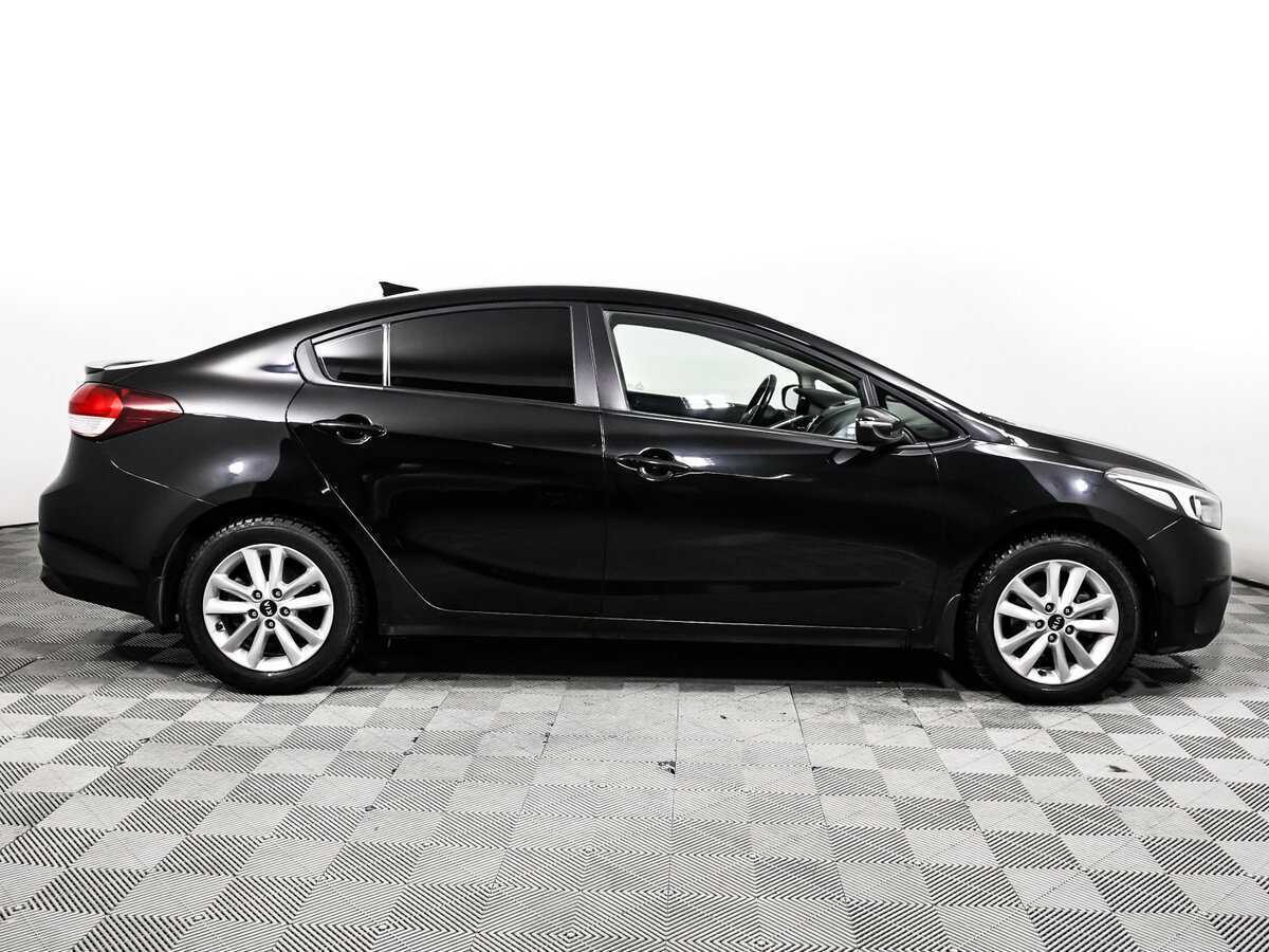 Kia Cerato с пробегом — 2017 год. Фото: #3