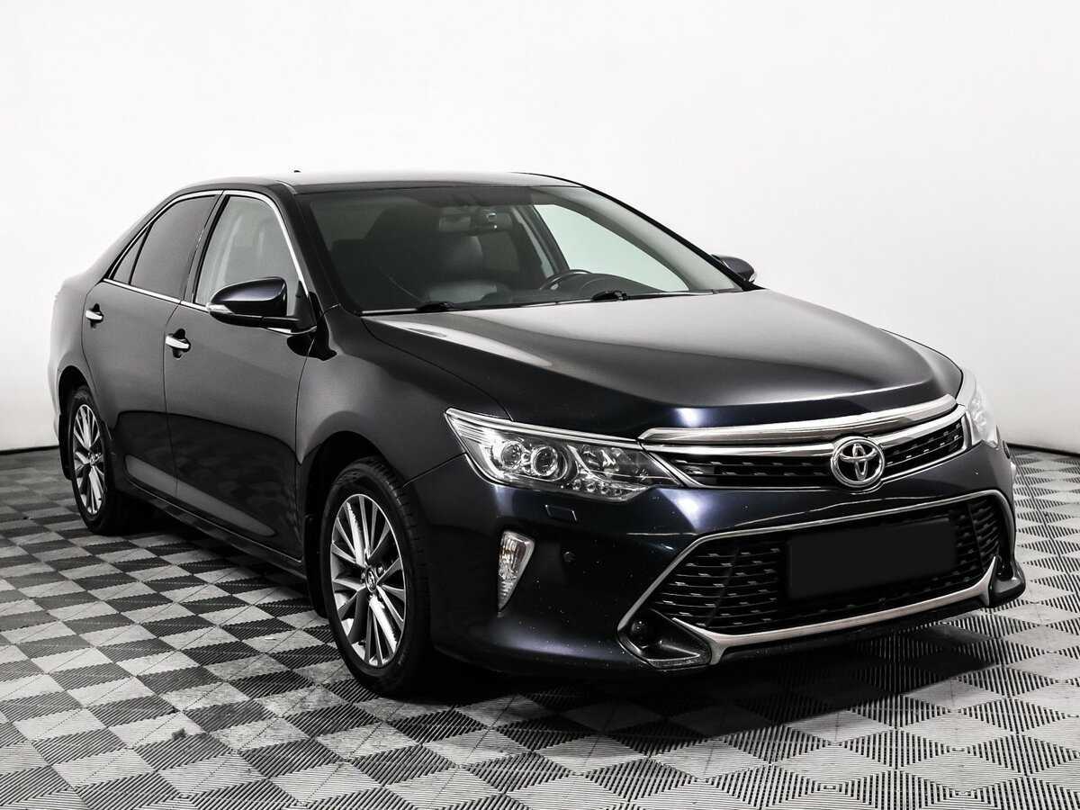 Toyota Camry с пробегом — 2017 год. Фото: #2