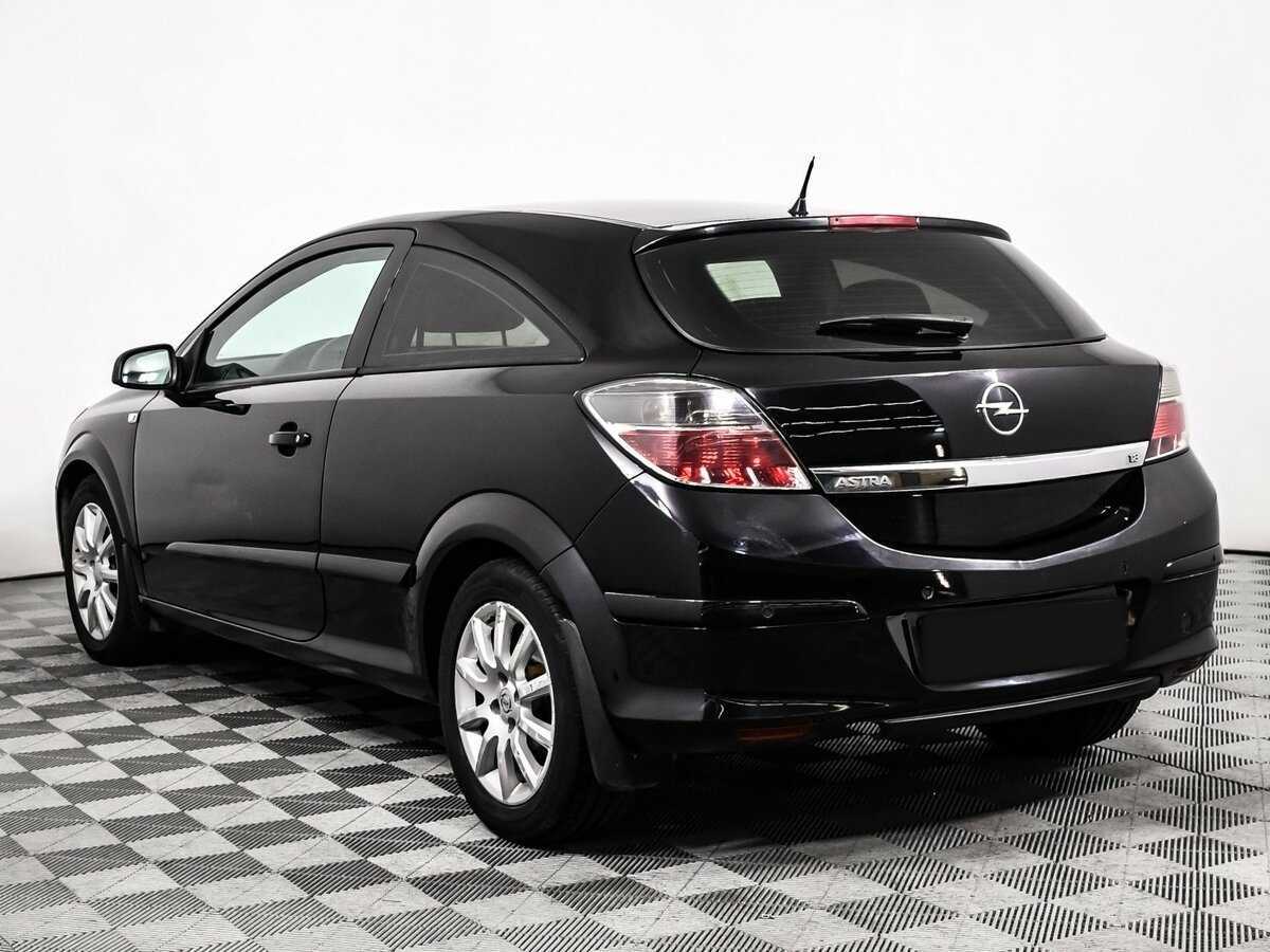 Opel Astra с пробегом — 2007 год. Фото: #6