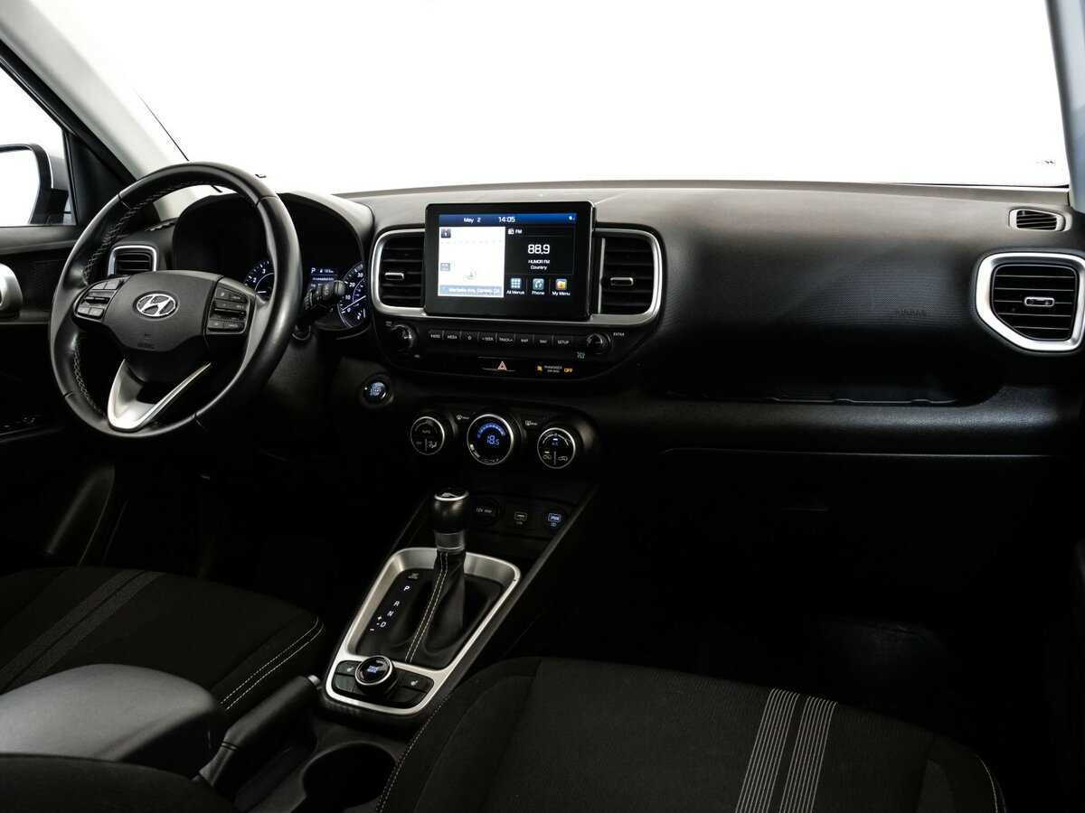 Hyundai Venue с пробегом — 2019 год. Фото: #8