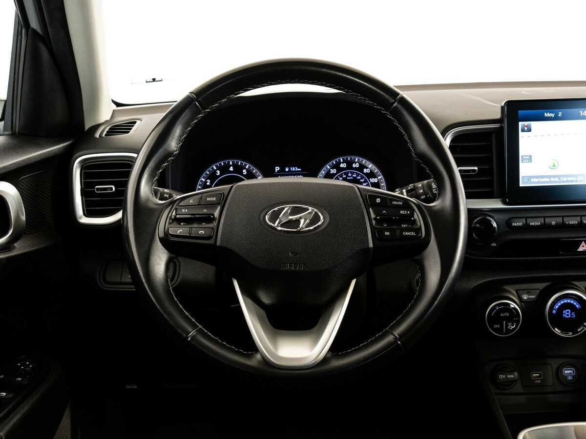 Hyundai Venue с пробегом — 2019 год. Фото: #11