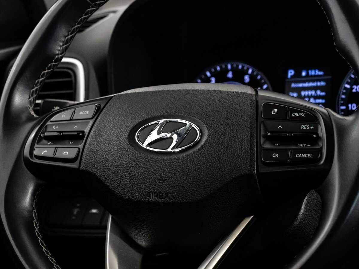 Hyundai Venue с пробегом — 2019 год. Фото: #12