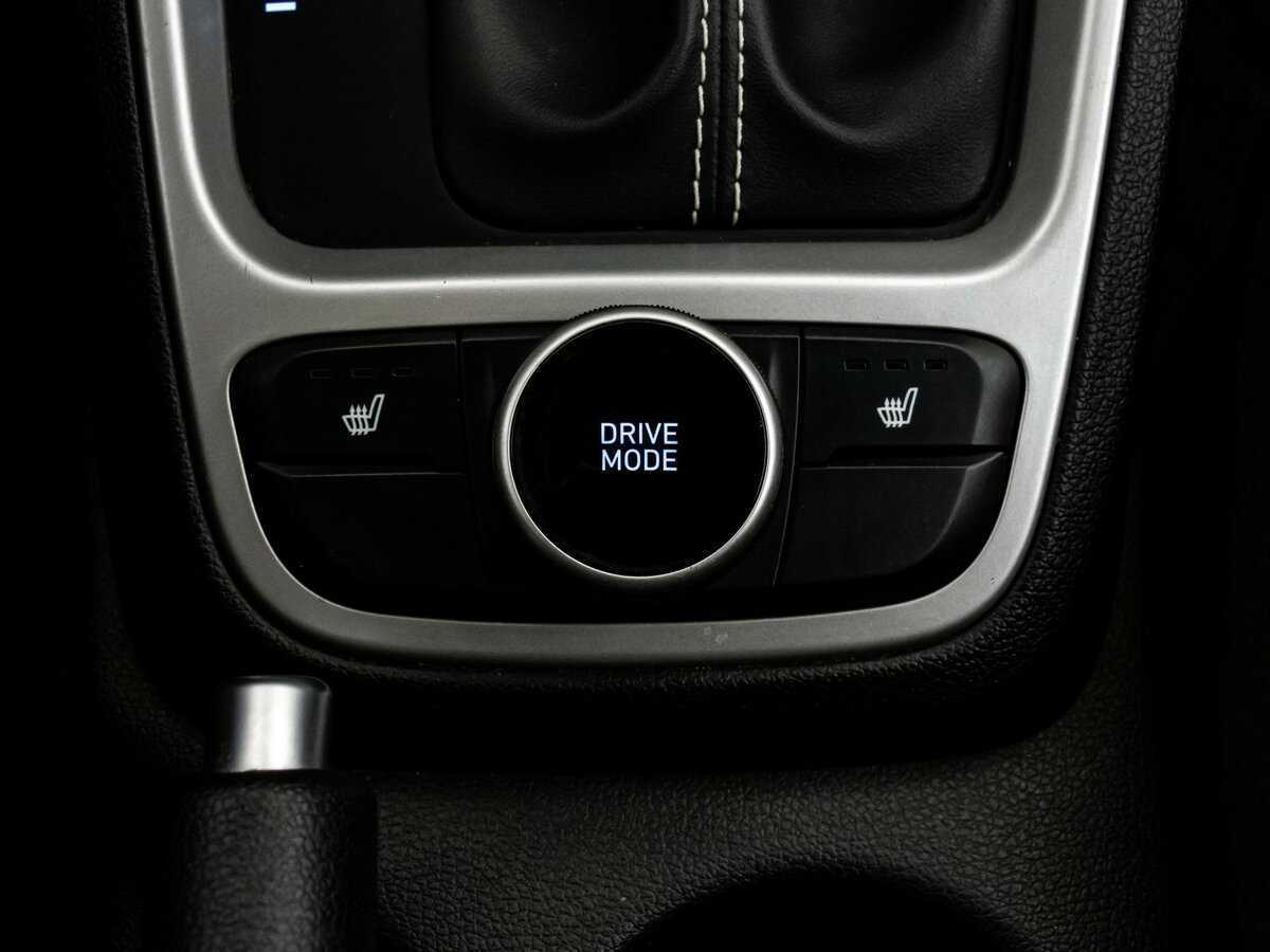 Hyundai Venue с пробегом — 2019 год. Фото: #18