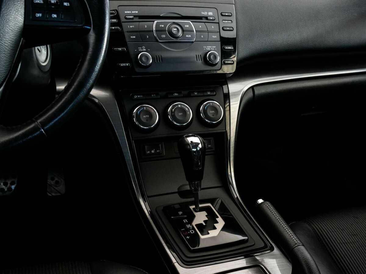Mazda 6 с пробегом — 2011 год. Фото: #10