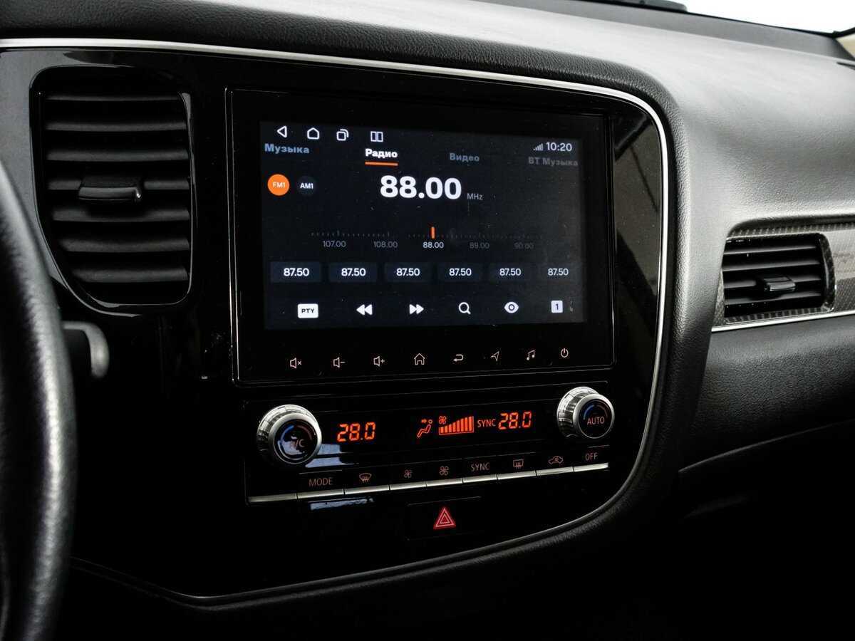 Mitsubishi Outlander с пробегом — 2021 год. Фото: #13