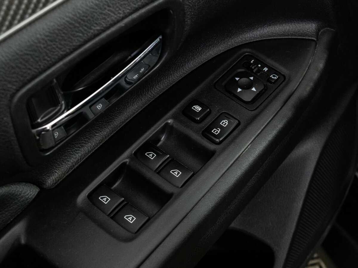 Mitsubishi Outlander с пробегом — 2021 год. Фото: #17