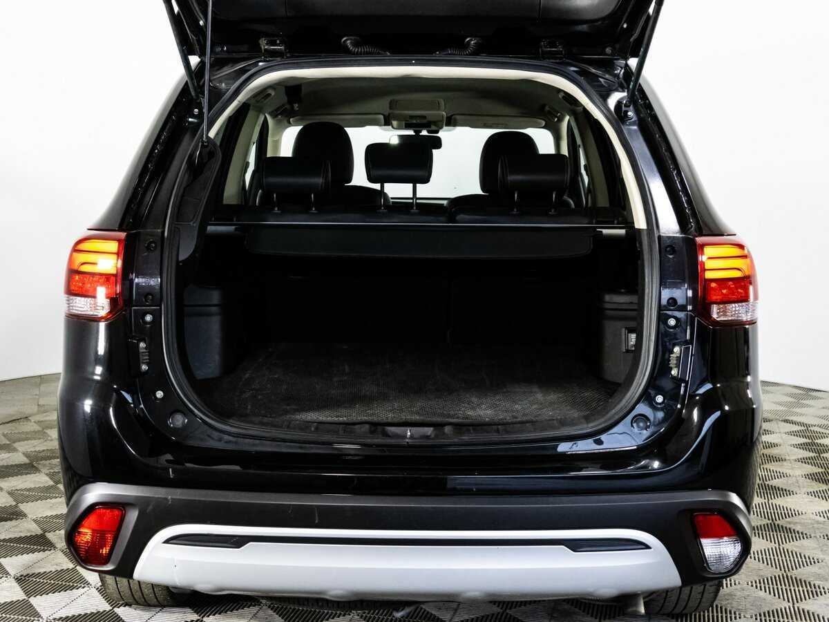 Mitsubishi Outlander с пробегом — 2021 год. Фото: #19