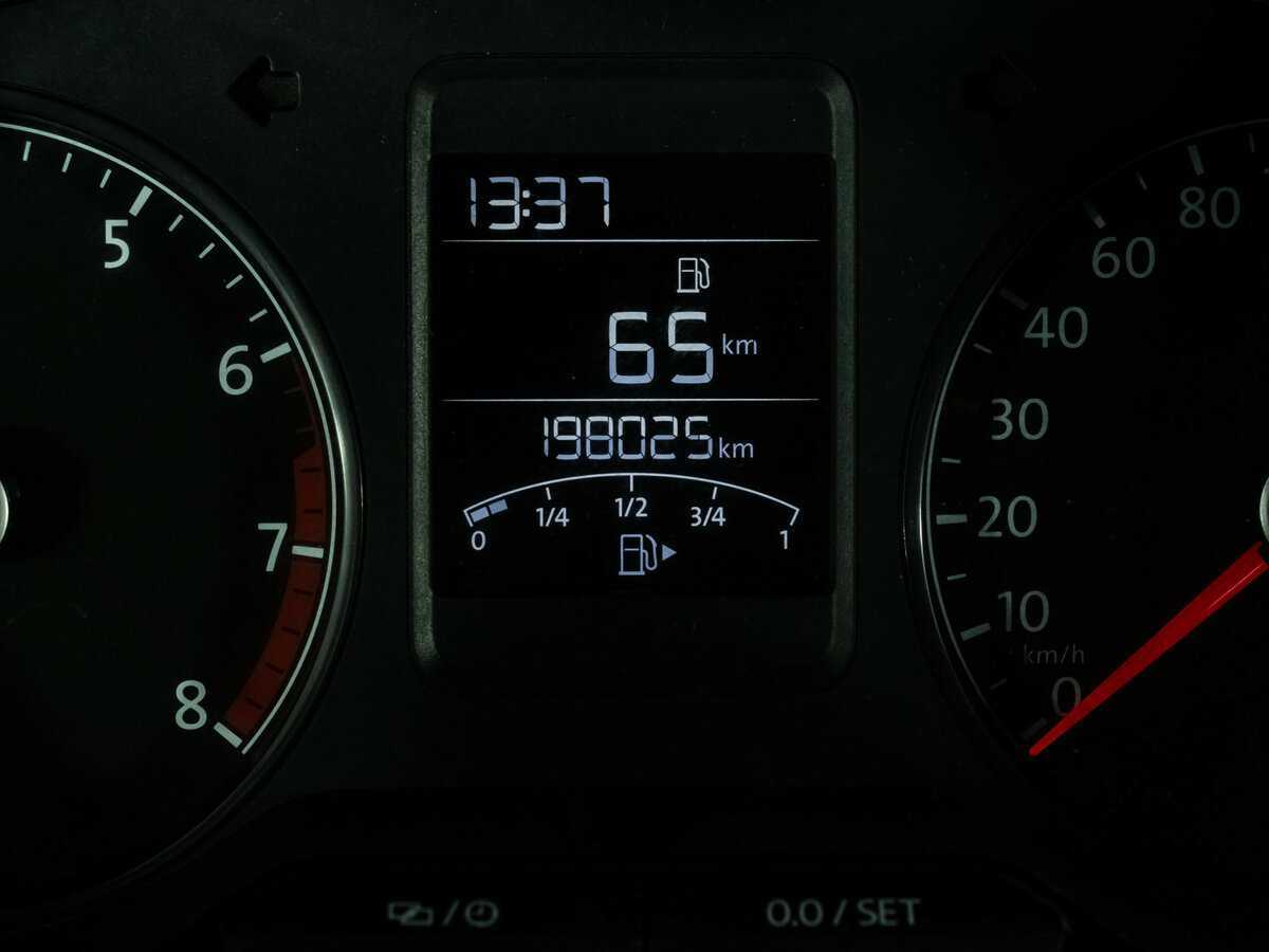 Volkswagen Polo с пробегом — 2018 год. Фото: #15