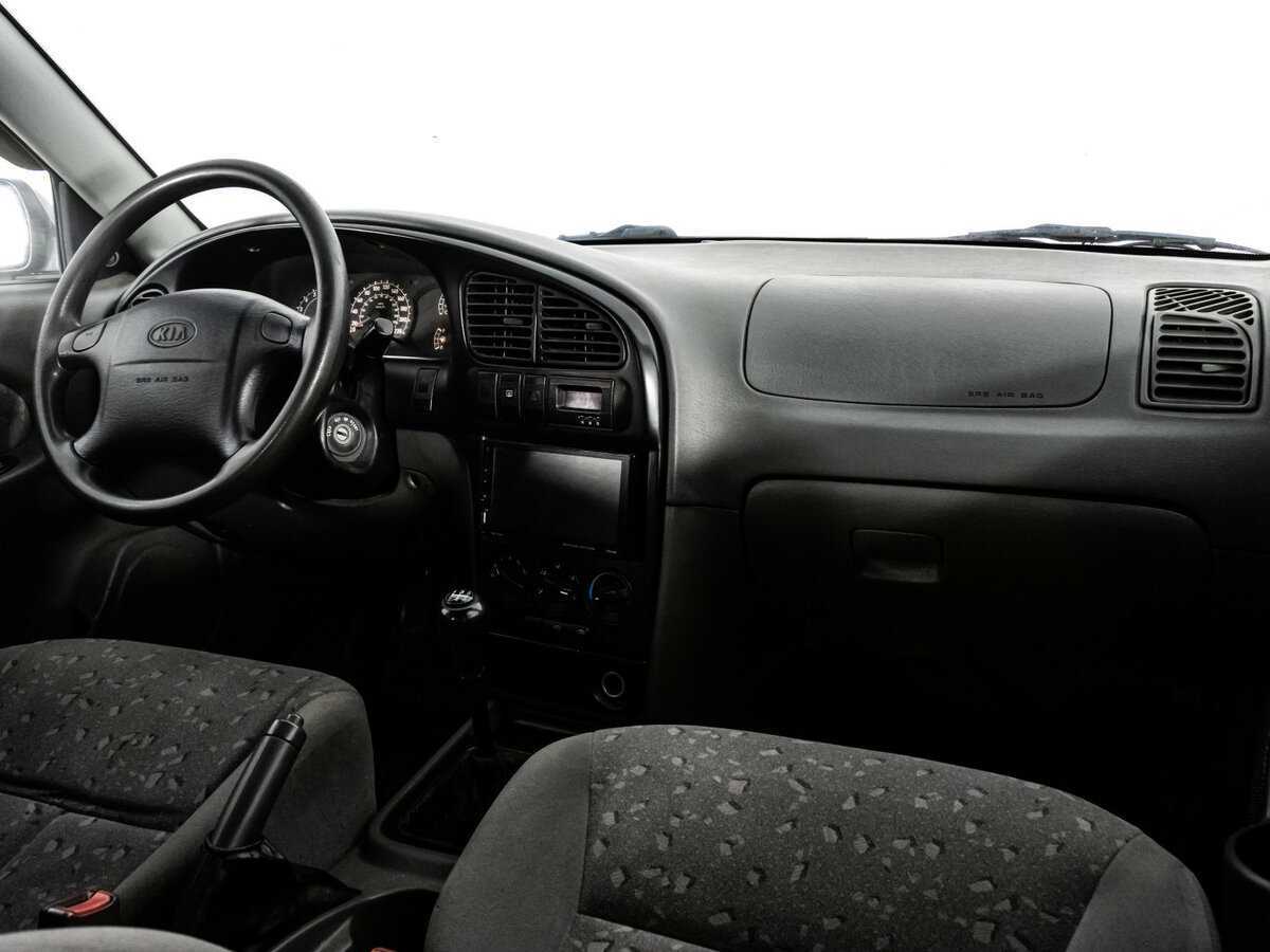 Kia Spectra с пробегом — 2008 год. Фото: #7