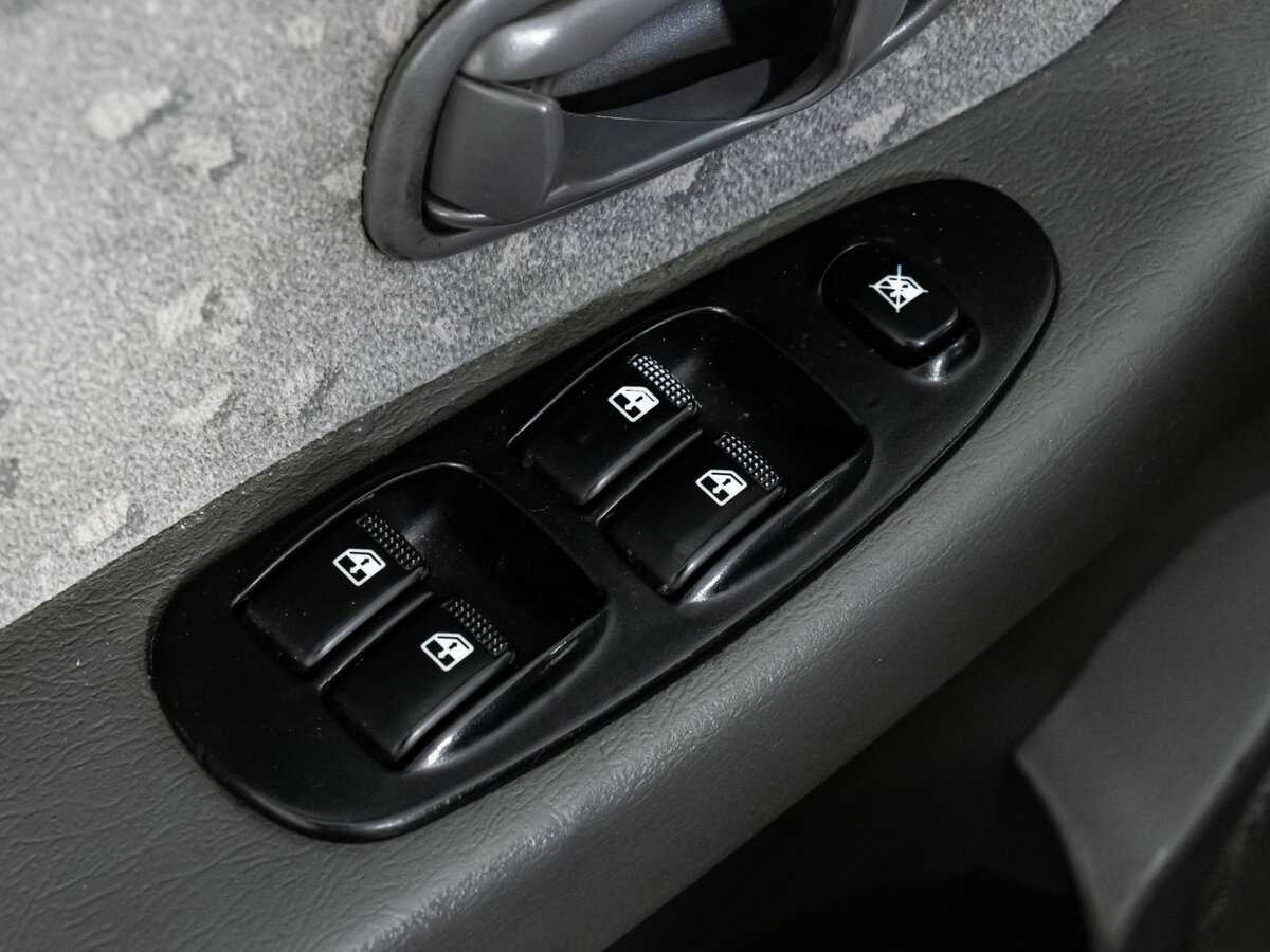 Kia Spectra с пробегом — 2008 год. Фото: #15