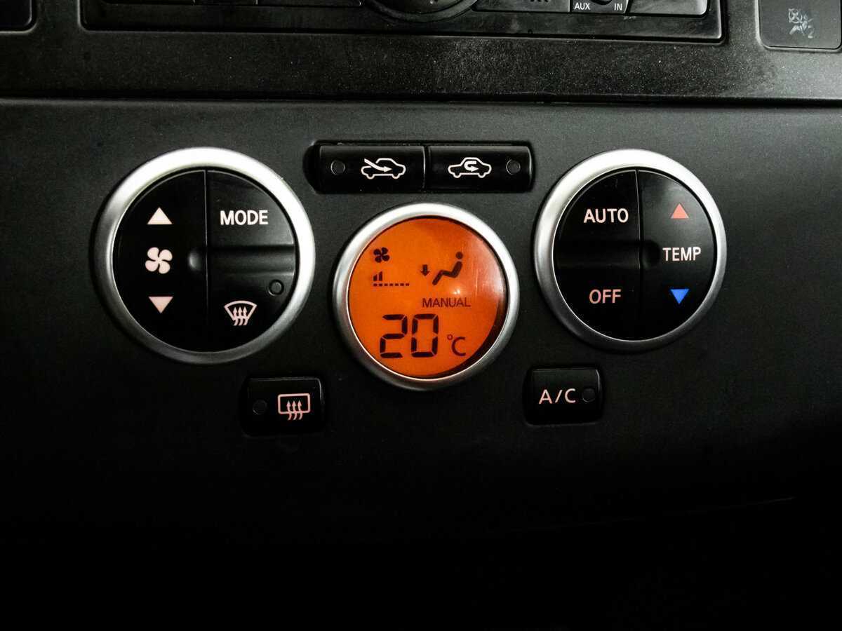 Nissan Tiida с пробегом — 2011 год. Фото: #9