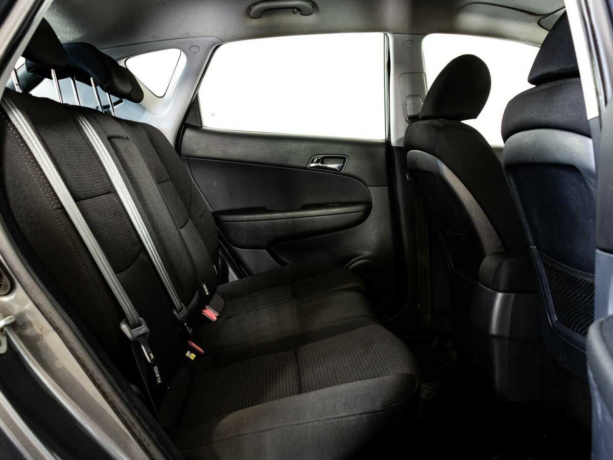 Hyundai i30 с пробегом — 2009 год. Фото: #10