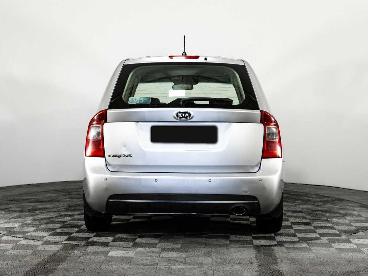 Kia Carens с пробегом — 2010 год. Фото: #4