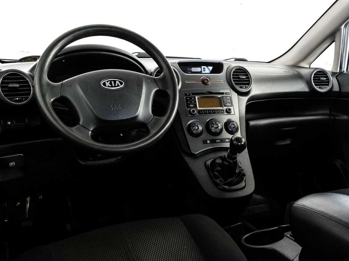 Kia Carens с пробегом — 2010 год. Фото: #8