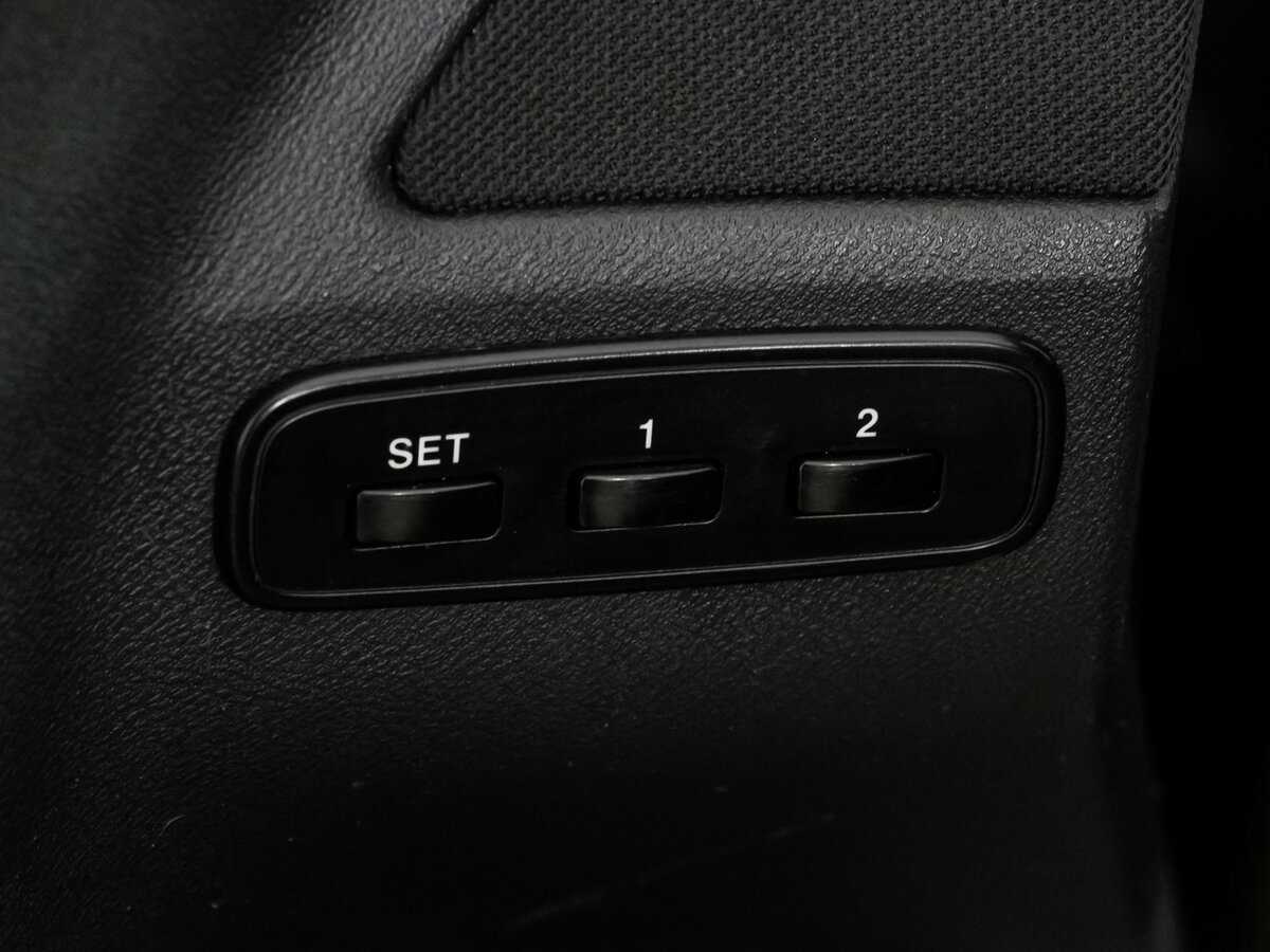 Hyundai Grandeur с пробегом — 2008 год. Фото: #13