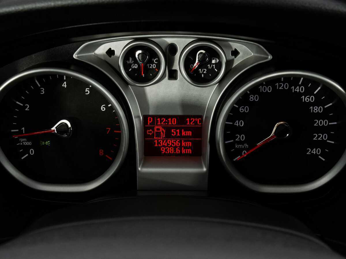 Ford Focus с пробегом — 2011 год. Фото: #12