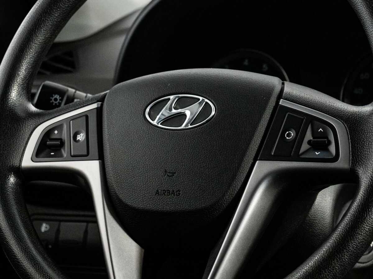 Hyundai Solaris с пробегом — 2016 год. Фото: #12