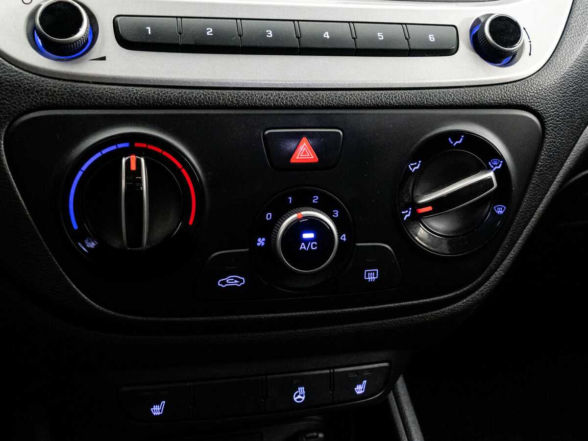 Hyundai Solaris с пробегом — 2018 год. Фото: #13