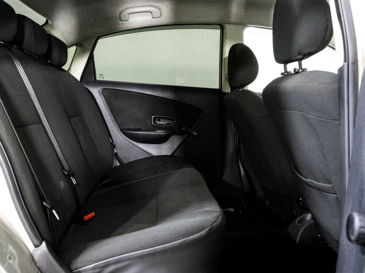 Nissan Almera с пробегом — 2013 год. Фото: #11