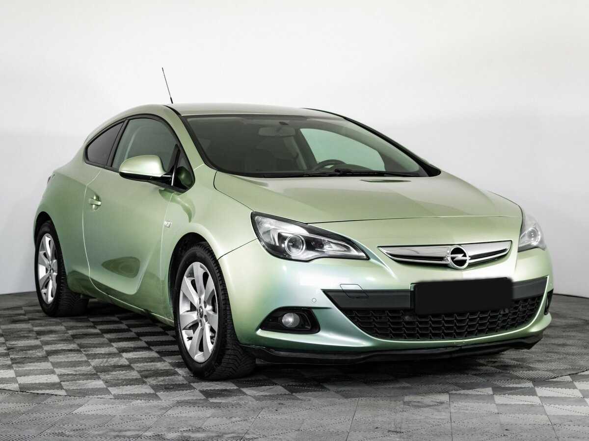 Opel Astra с пробегом — 2011 год. Фото: #2