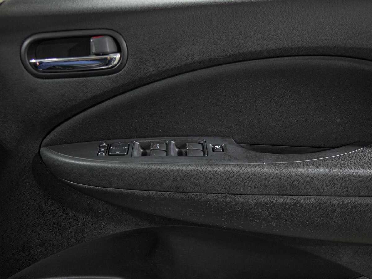 Mazda Biante с пробегом — 2016 год. Фото: #10