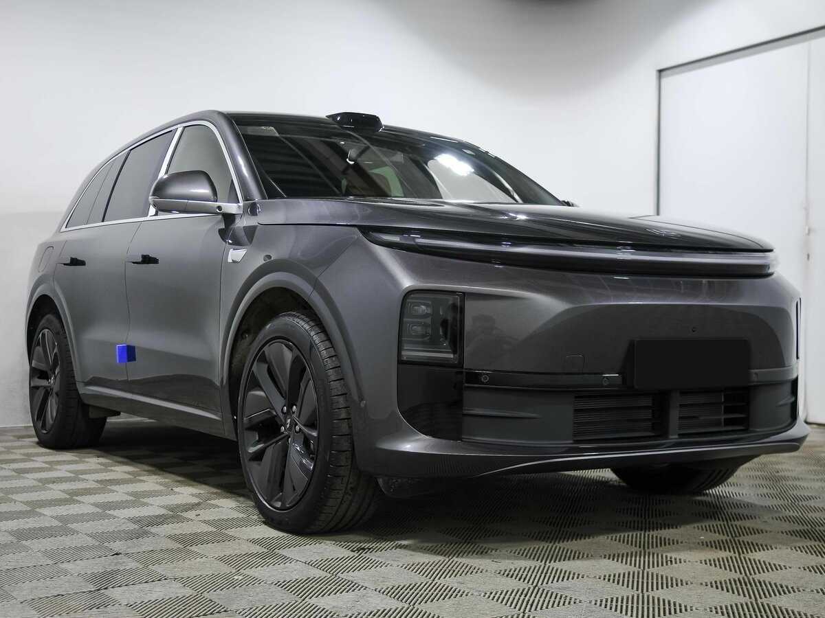 LiXiang L6 с пробегом — 2024 год. Фото: #2