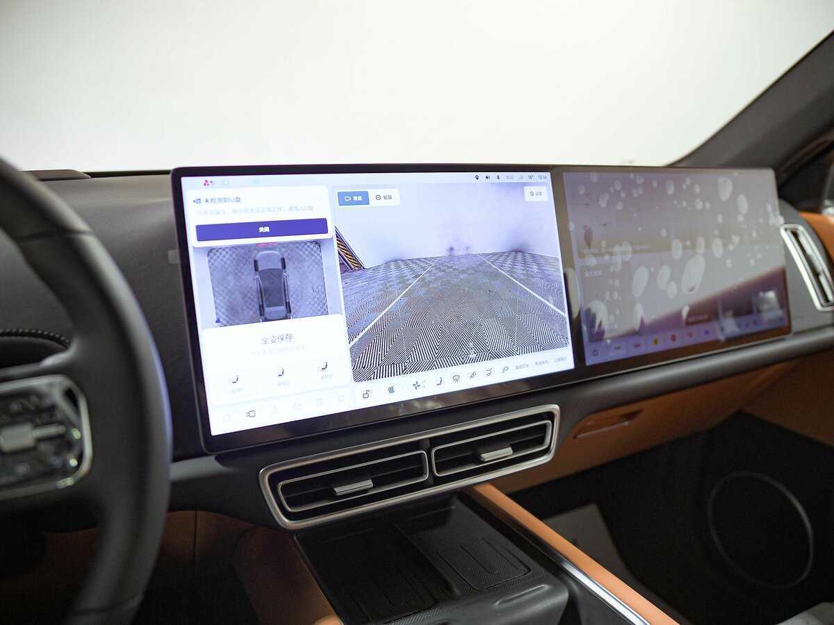 LiXiang L6 с пробегом — 2024 год. Фото: #12