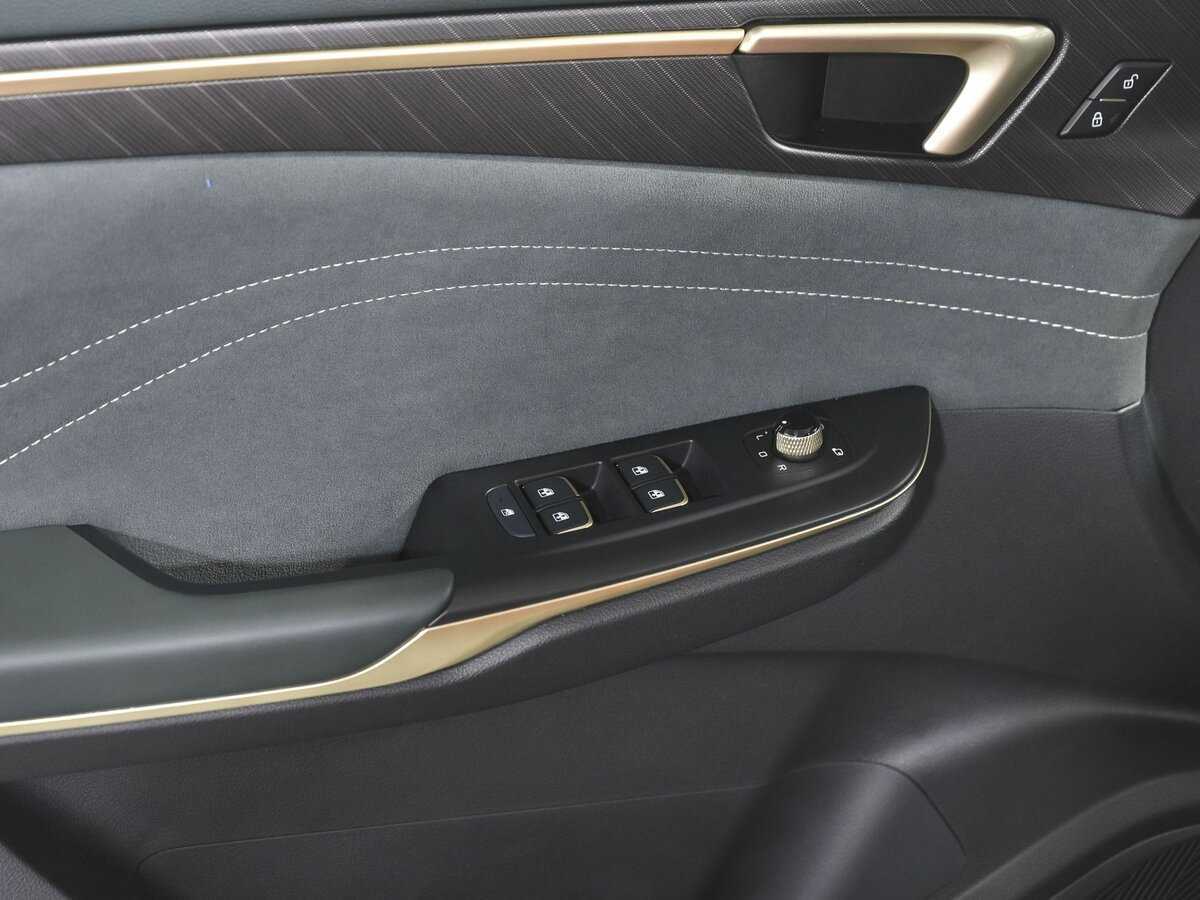 FAW Bestune T55 с пробегом — 2023 год. Фото: #18