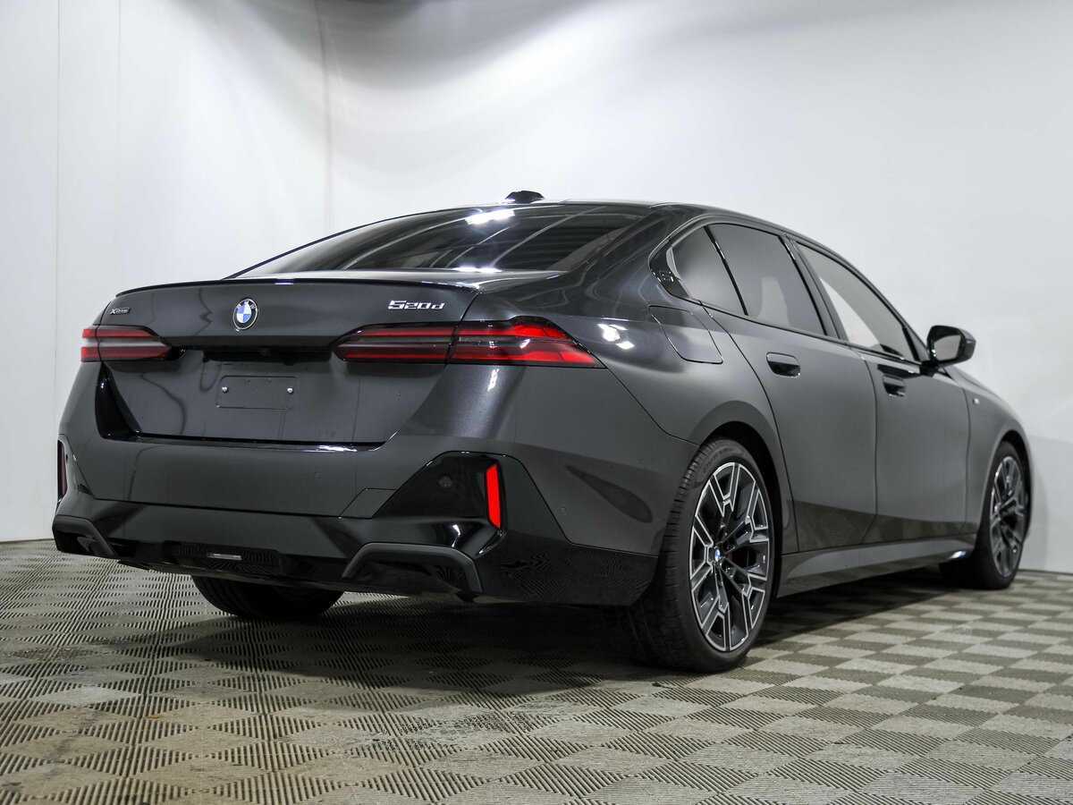 BMW 5 серии с пробегом — 2024 год. Фото: #3