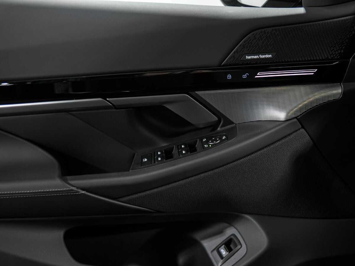 BMW 5 серии с пробегом — 2024 год. Фото: #13