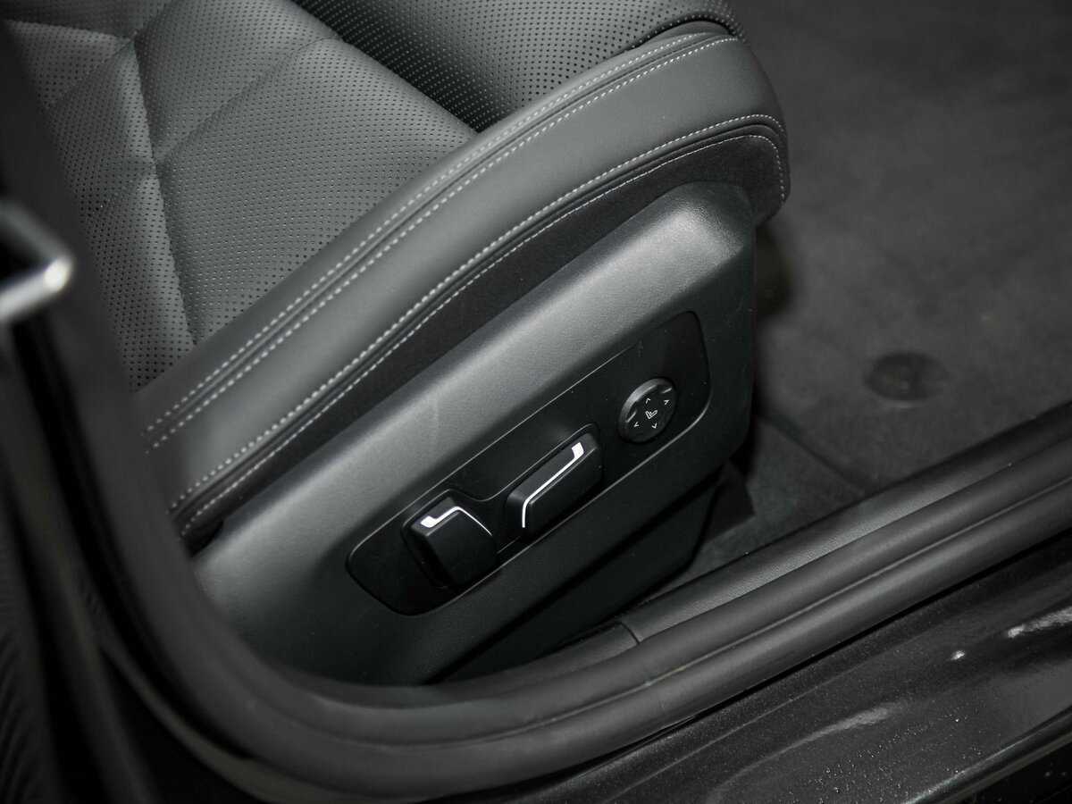 BMW 5 серии с пробегом — 2024 год. Фото: #18