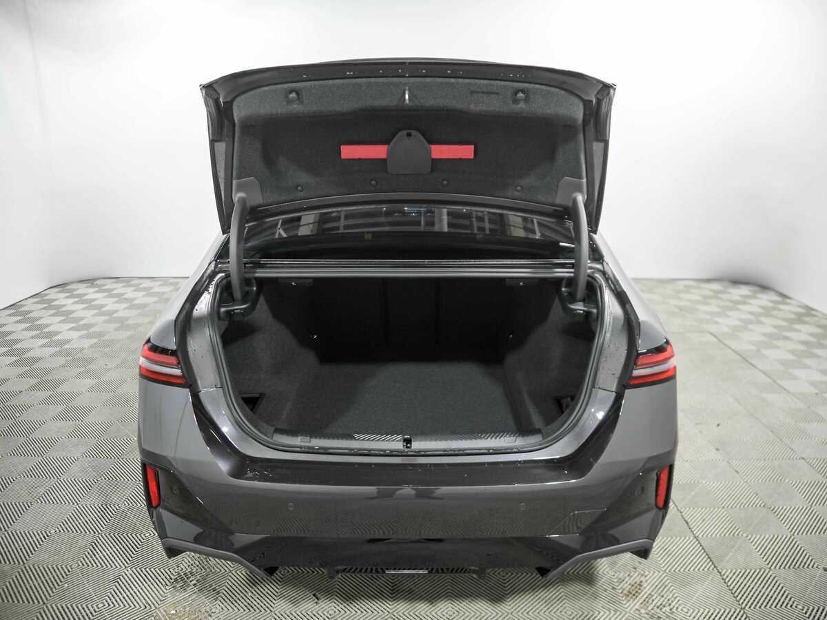 BMW 5 серии с пробегом — 2024 год. Фото: #19