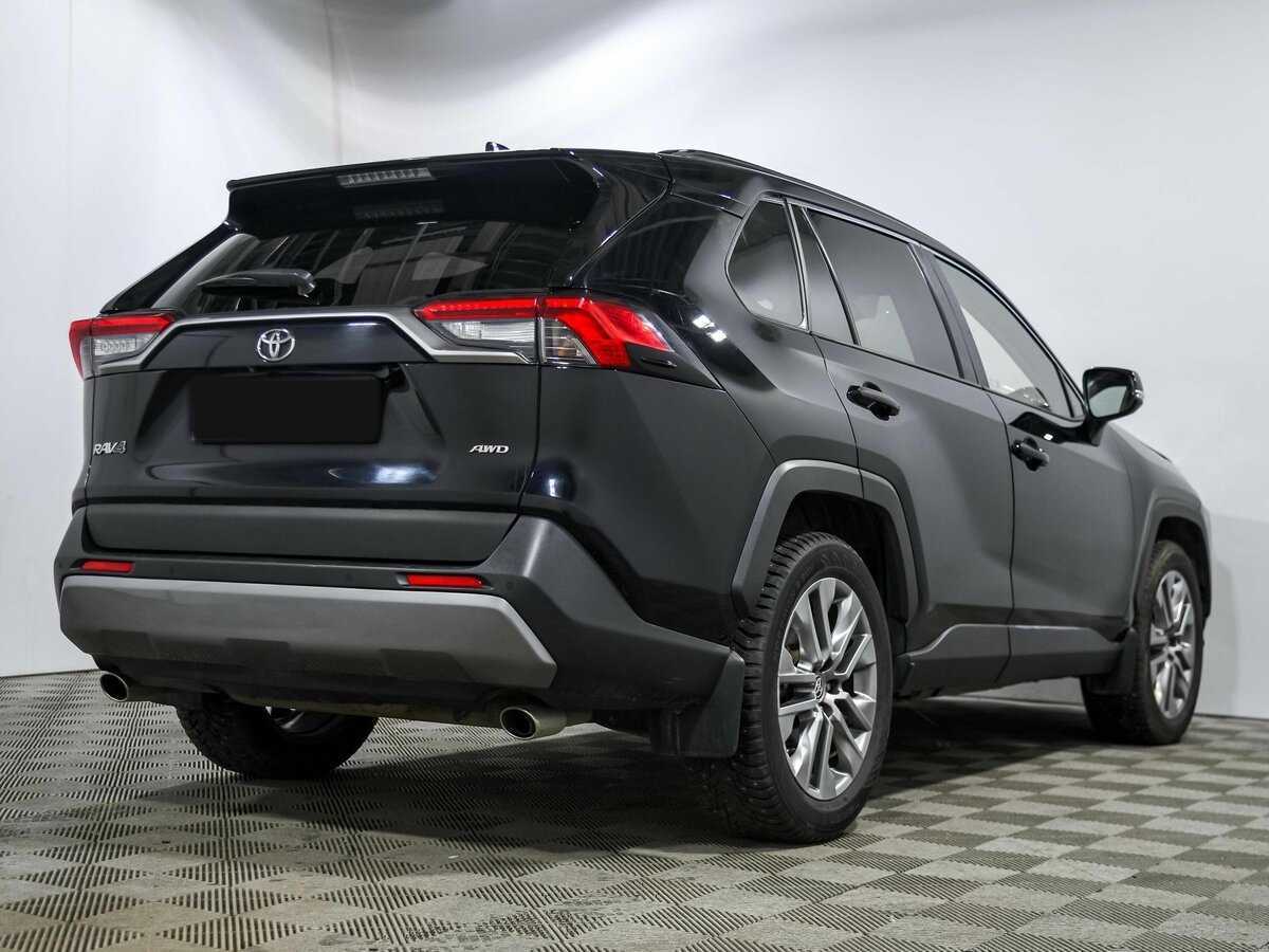 Toyota RAV4 с пробегом — 2021 год. Фото: #3