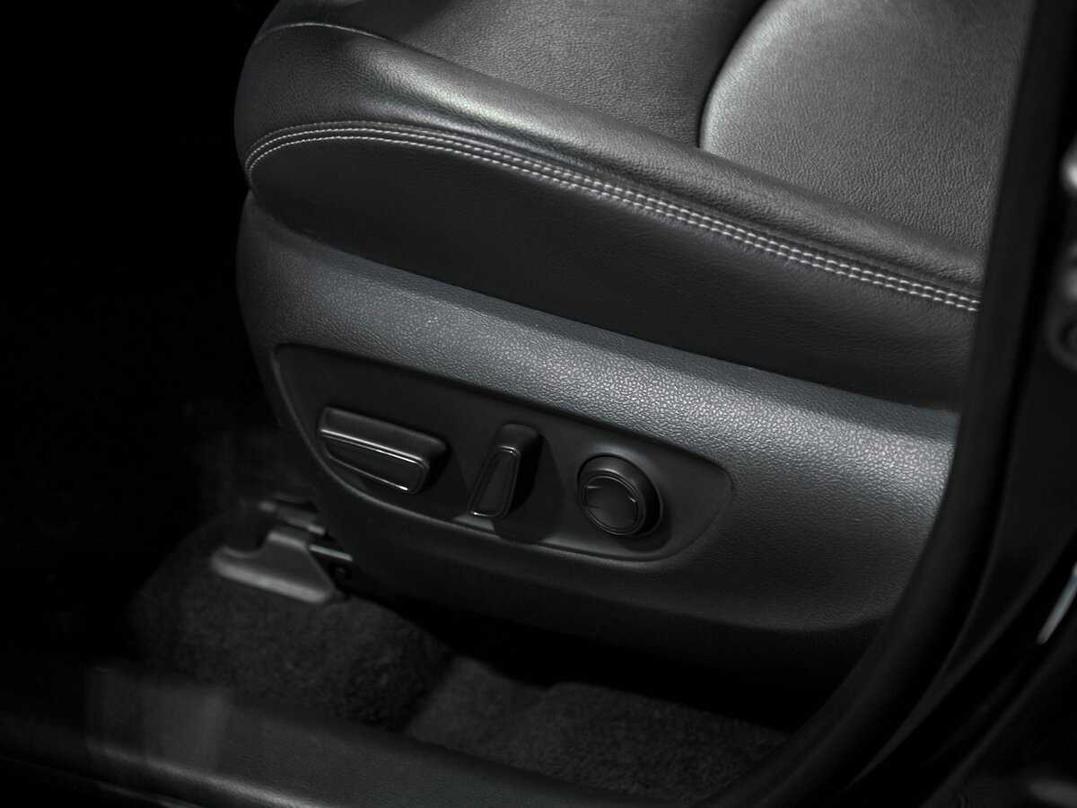 Toyota RAV4 с пробегом — 2021 год. Фото: #16