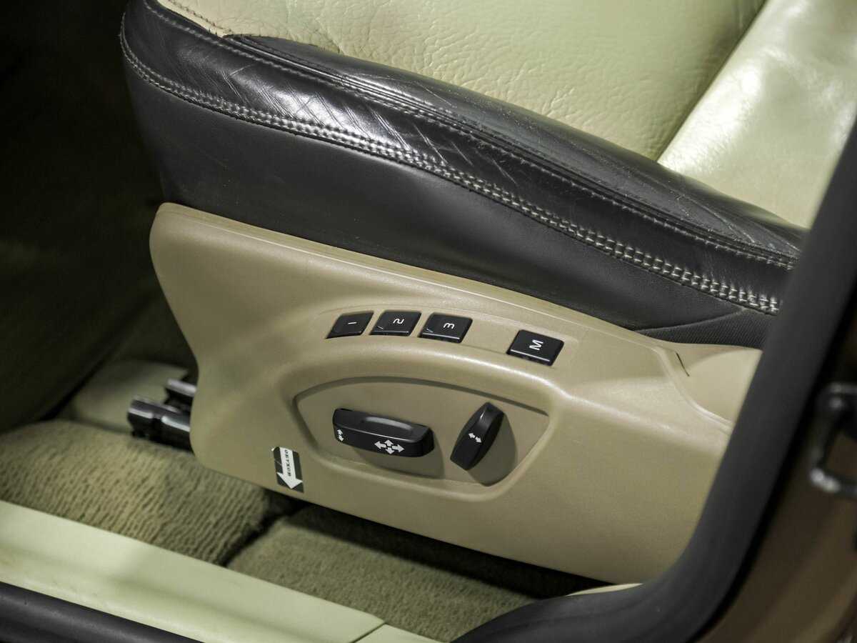 Volvo XC60 с пробегом — 2010 год. Фото: #12