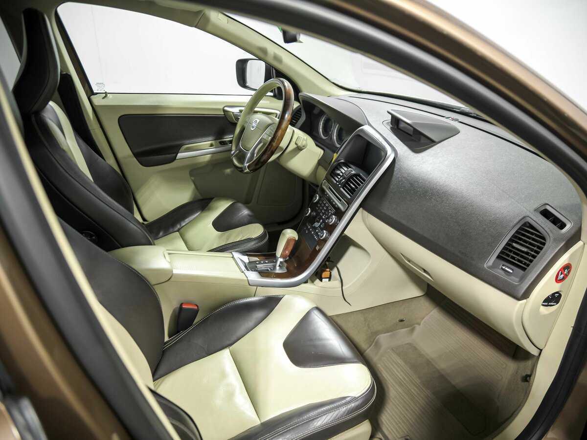 Volvo XC60 с пробегом — 2010 год. Фото: #14