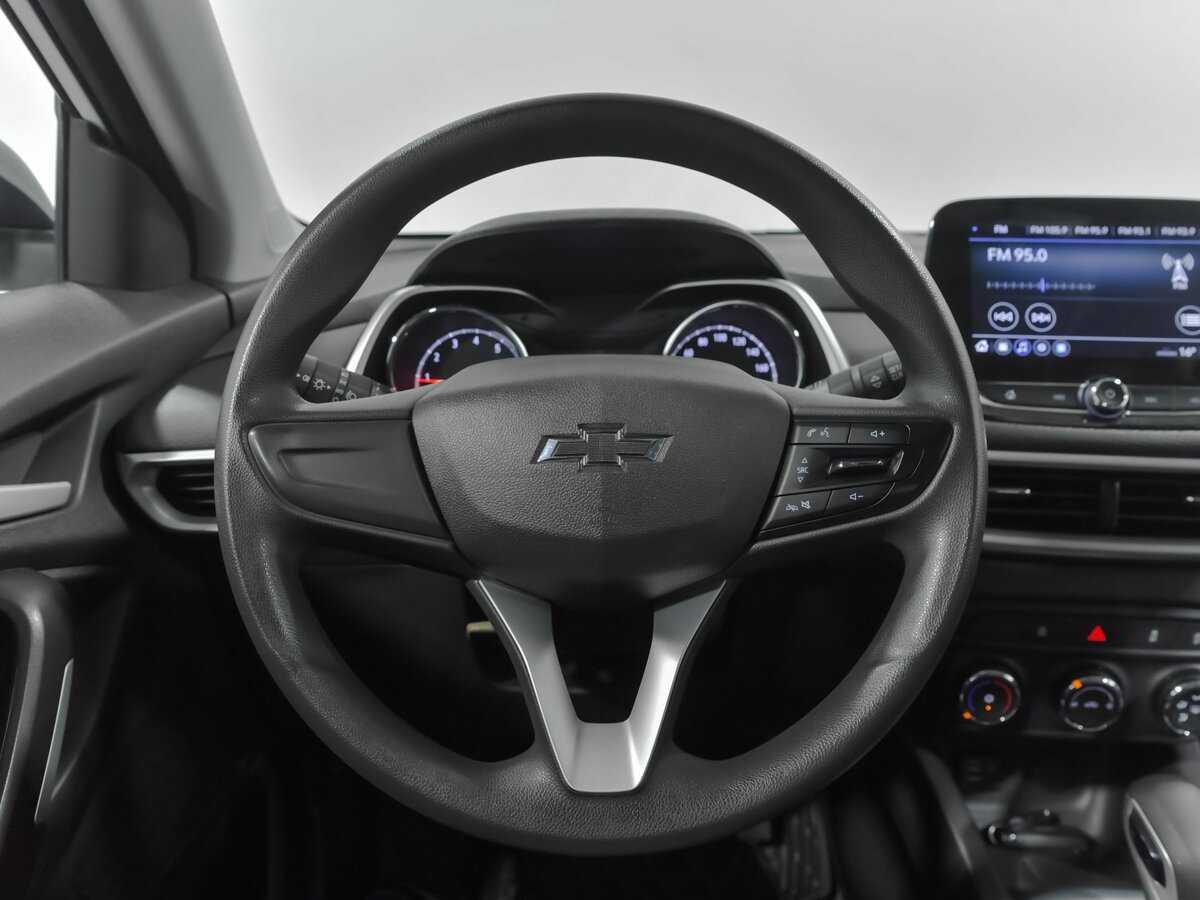 Chevrolet Tracker с пробегом — 2020 год. Фото: #8