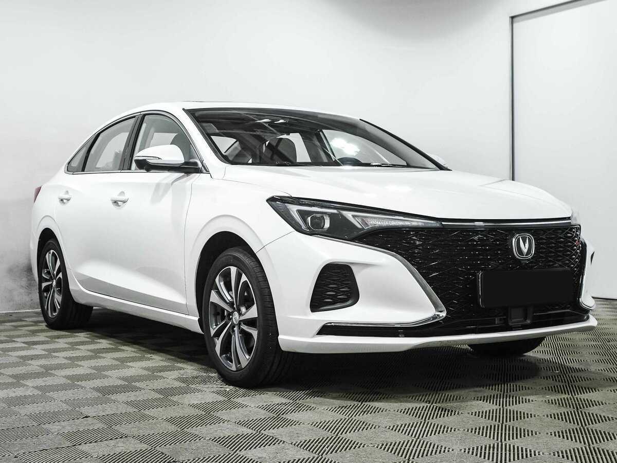 Changan Eado Plus с пробегом — 2024 год. Фото: #2