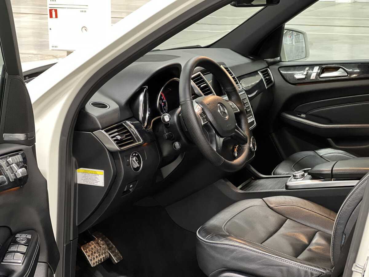 Mercedes-Benz M-Класс с пробегом — 2011 год. Фото: #15