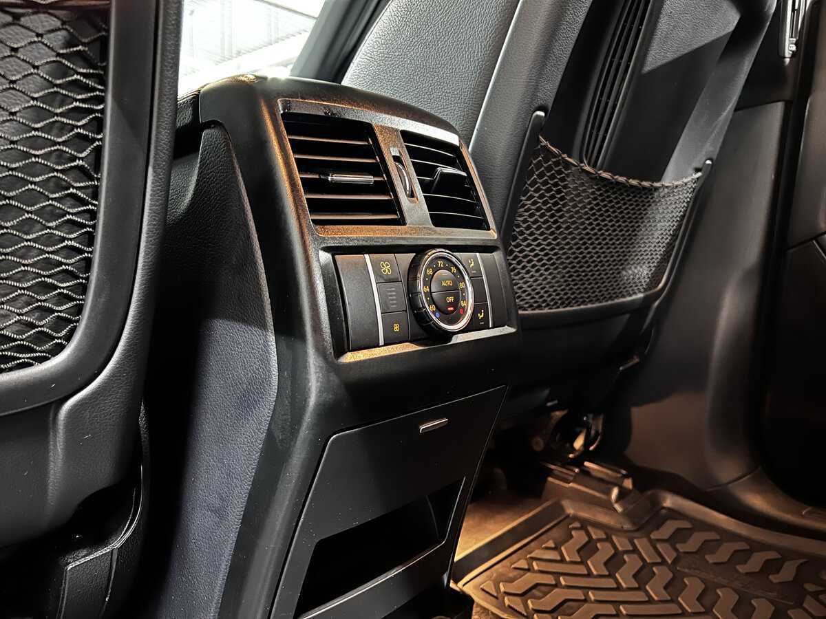 Mercedes-Benz M-Класс с пробегом — 2011 год. Фото: #23