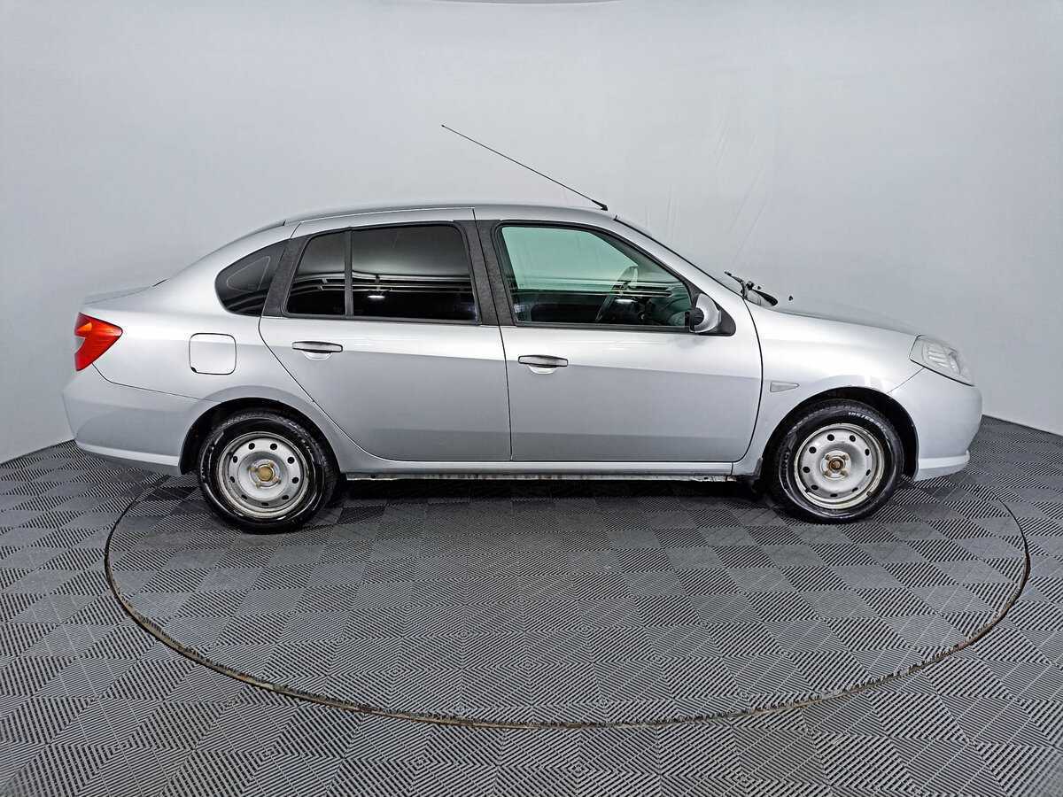 Renault Symbol с пробегом — 2008 год. Фото: #3