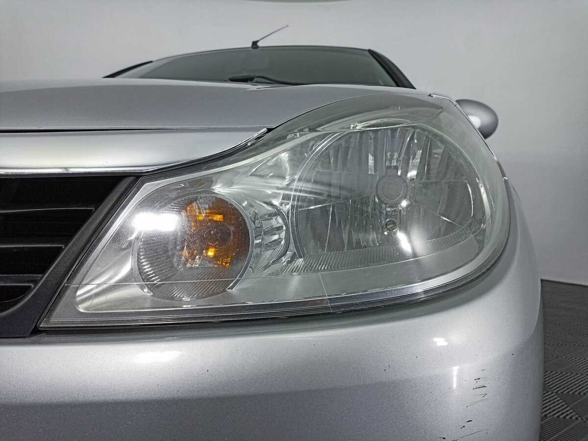 Renault Symbol с пробегом — 2008 год. Фото: #16