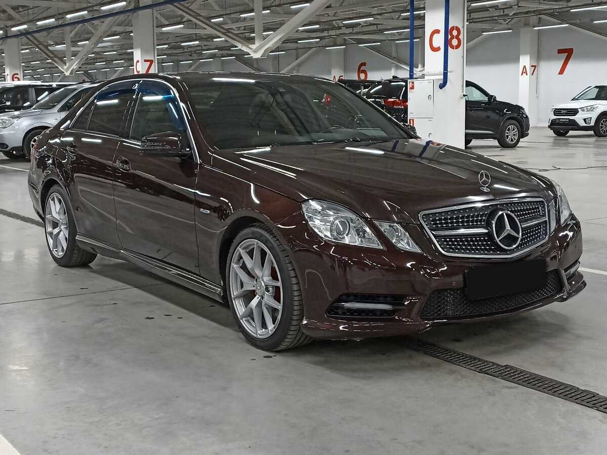 Mercedes-Benz E-Класс с пробегом — 2011 год. Фото: #2