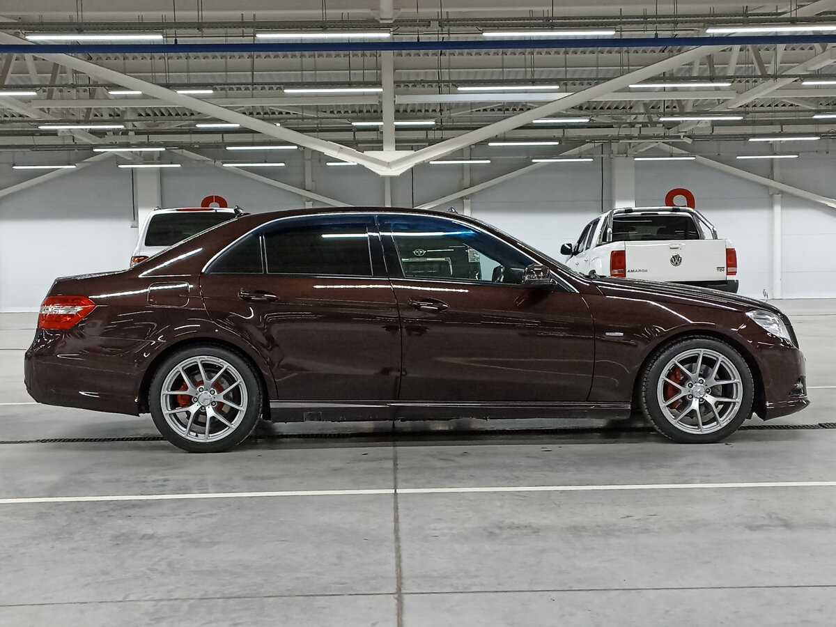 Mercedes-Benz E-Класс с пробегом — 2011 год. Фото: #3