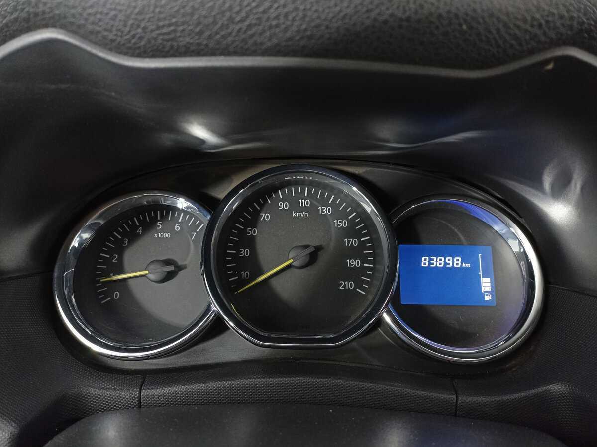 Renault Duster с пробегом — 2017 год. Фото: #10