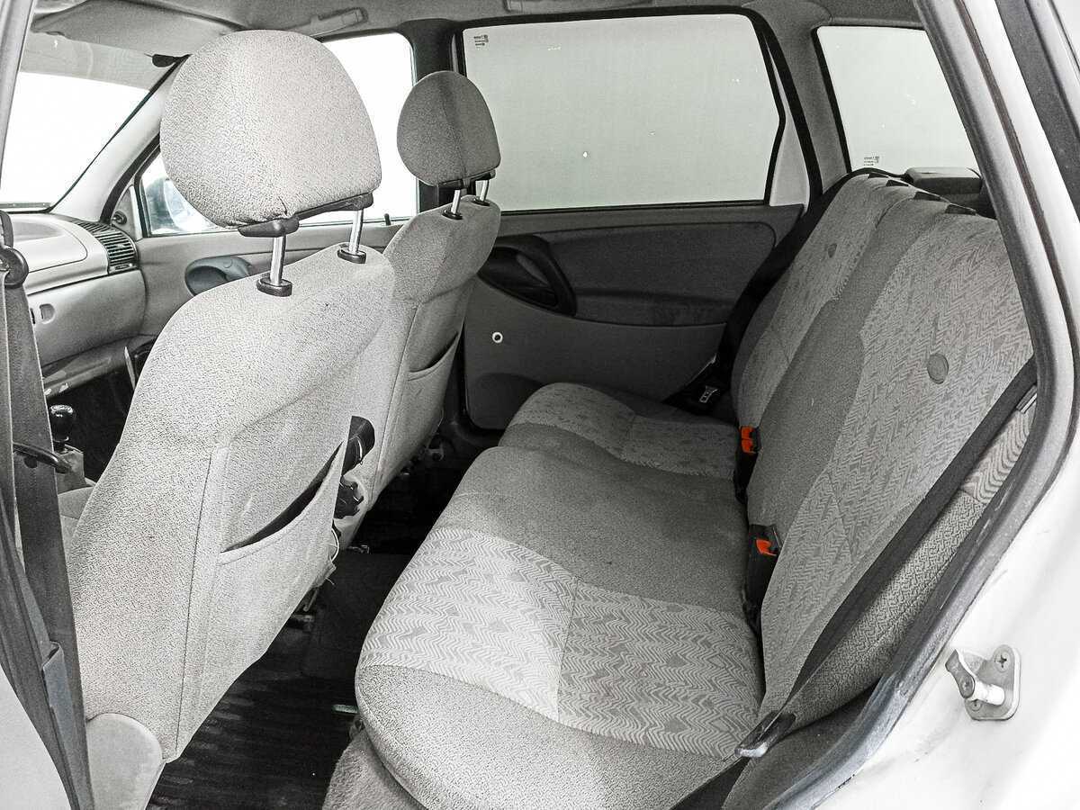 Lada (ВАЗ) Kalina с пробегом — 2011 год. Фото: #11