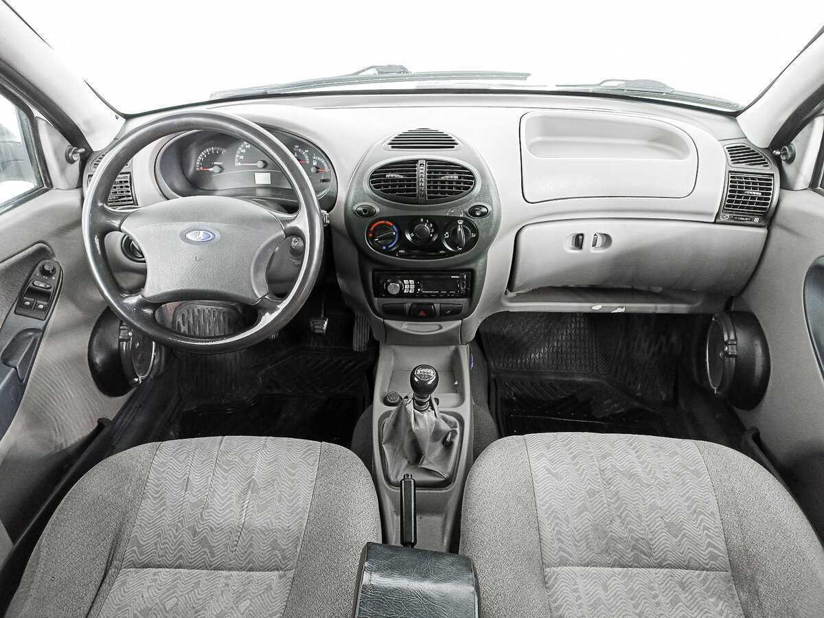 Lada (ВАЗ) Kalina с пробегом — 2011 год. Фото: #13