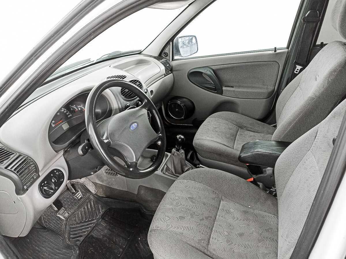 Lada (ВАЗ) Kalina с пробегом — 2011 год. Фото: #15