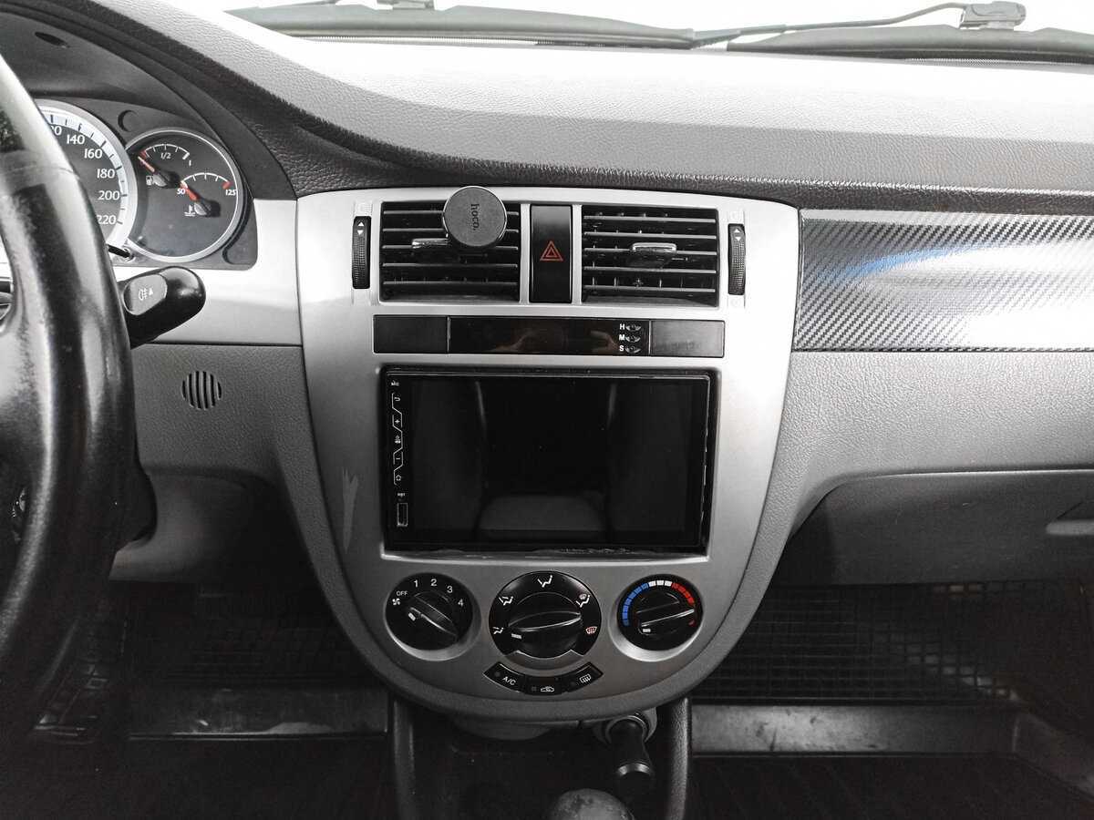 Chevrolet Lacetti с пробегом — 2011 год. Фото: #12