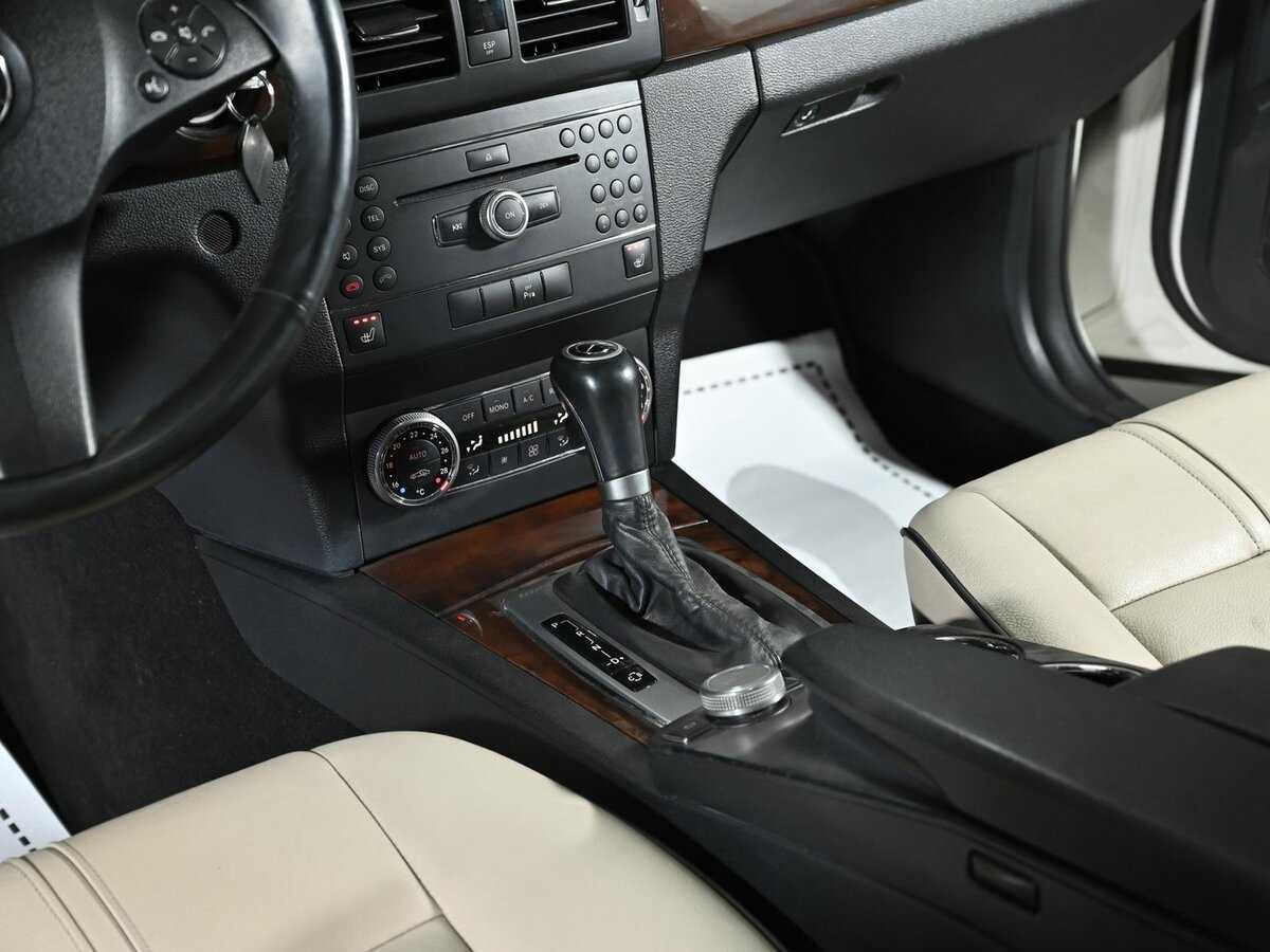 Mercedes-Benz GLK-Класс с пробегом — 2010 год. Фото: #9